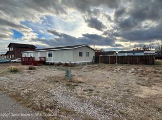 424 Maple St, La Barge, WY 83123