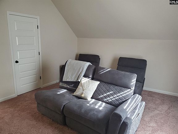 5th image of 635 Angel Oak Ln