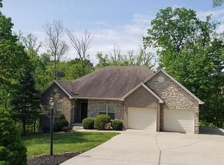 20323 Beau Vista Dr, Lawrenceburg, IN 47025