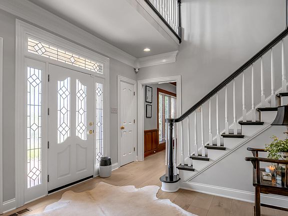 3rd image of 4891 Faulkirk Ln