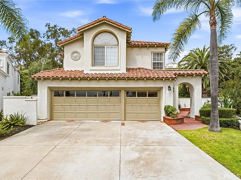 23302 Vista Carillo — Photo 1