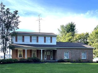 389 W High St, East Palestine, OH 44413