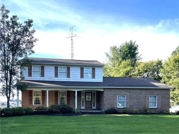 389 W High St, East Palestine, OH 44413