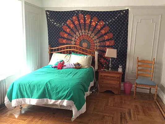 Rented by Nooklyn NYC LLC | media 21