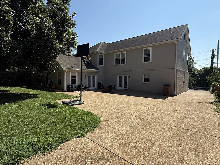 410 Lancaster Ave — Photo 59