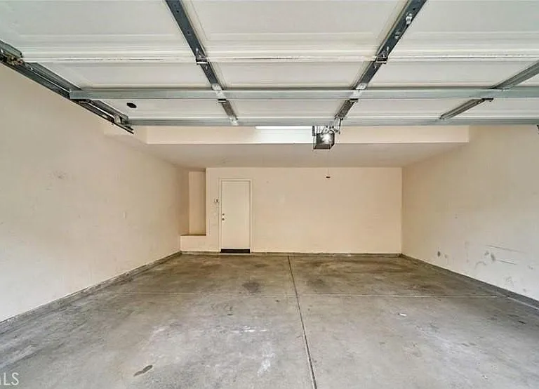 12573 Montaivo Ln — Photo 13