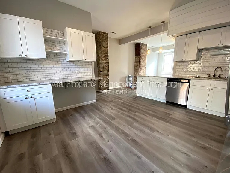 2140 Lowrie St #2 — Photo 5