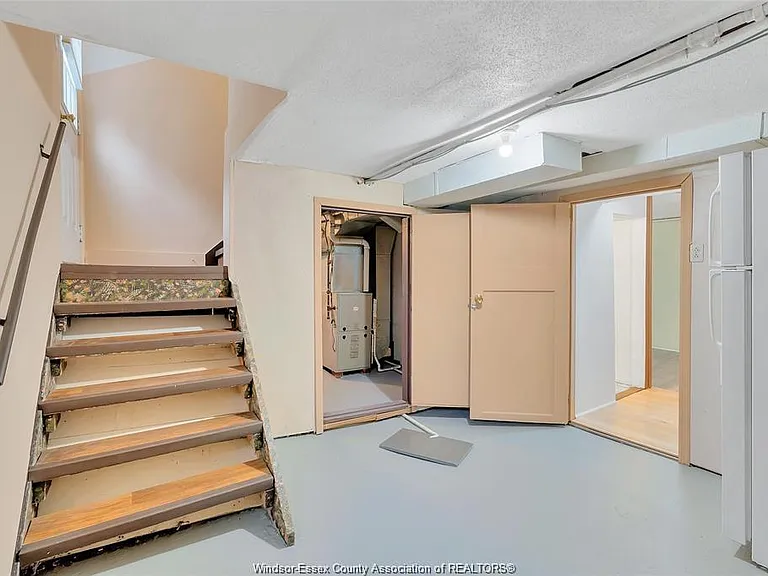 739 Josephine Ave #BASEMENT — Photo 6