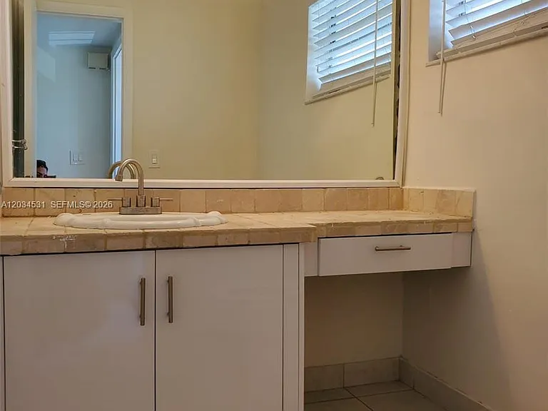 851 NE 14th Ave #414 — Photo 22