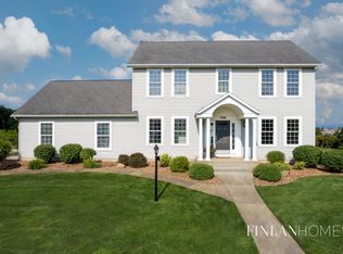 7755 Golf Meadows Dr SE, Caledonia, MI