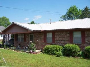310 Patton St, Clinton, AR 72031