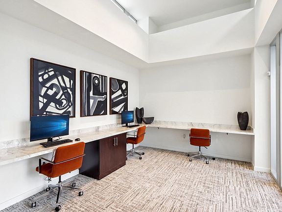 4th image of 25150 Jefferson Ave #1301