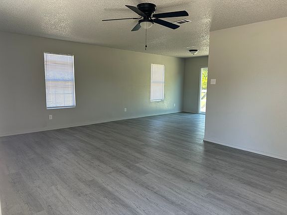 4th image of 12417 Sweetwater Dr
