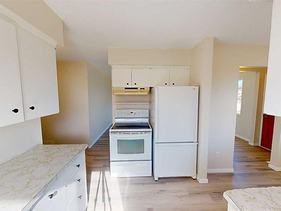 5th image of 10818 93a St