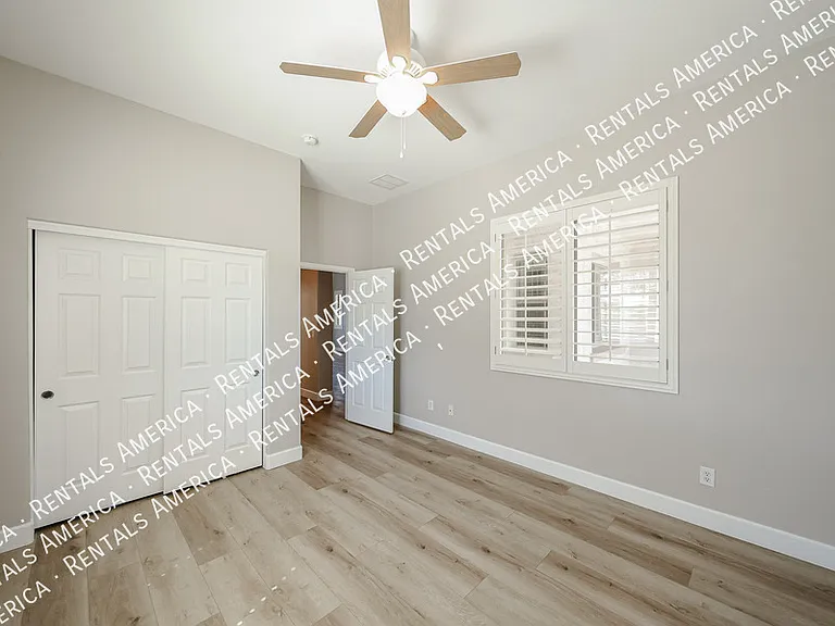 18676 E Braeburn Ln — Photo 13