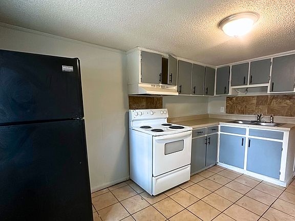 5th image of 501 W Gordon St APT 8