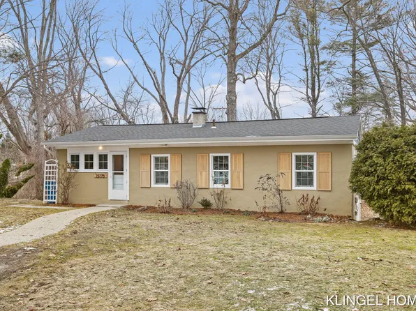 15175 Pruin St, Spring Lake, MI 49456
