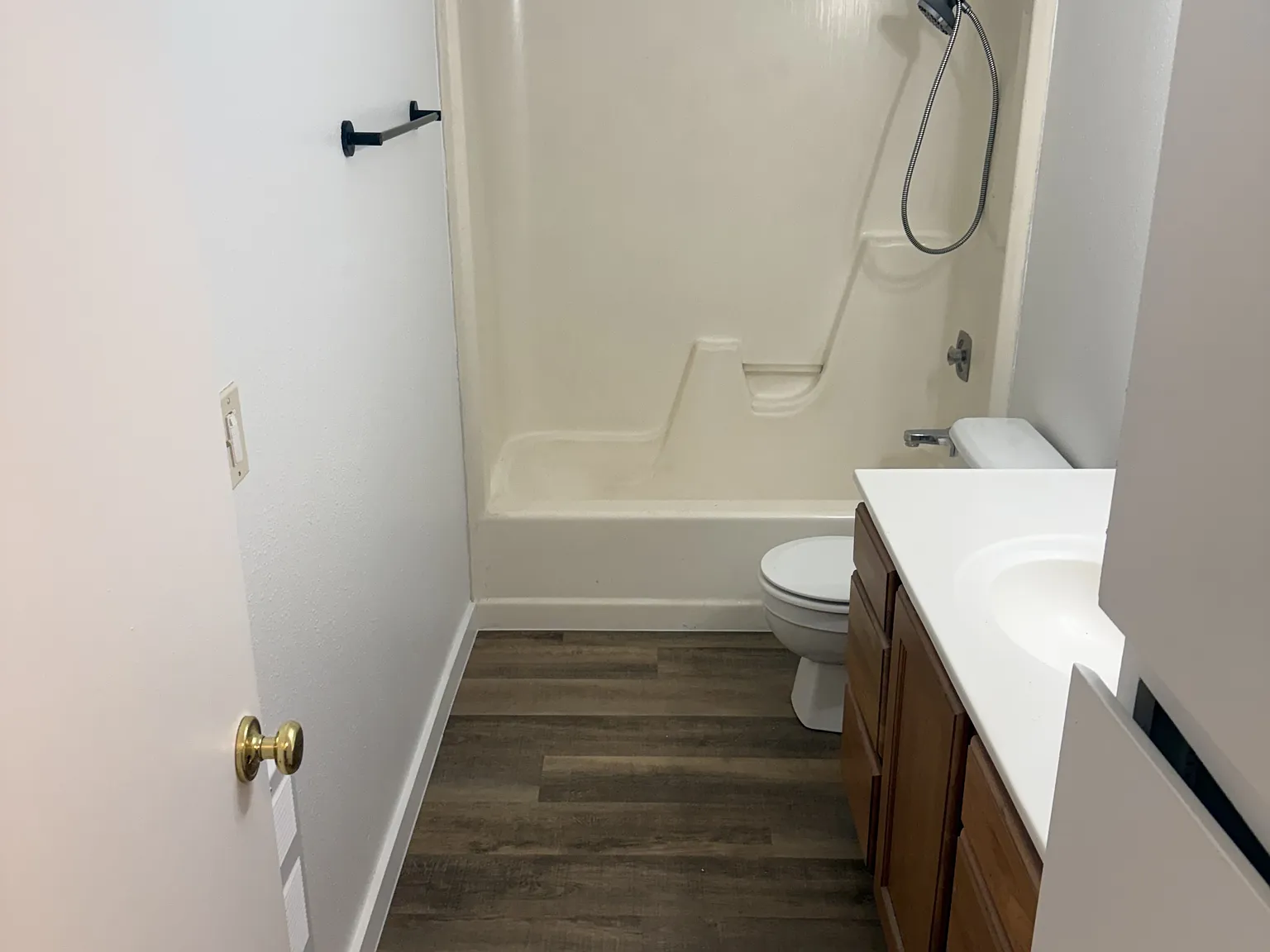226 Northeast 3rd Street - 3 — Photo 4