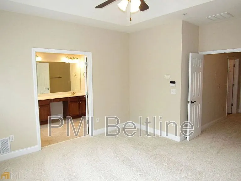 506 Williamson St SE — Photo 18