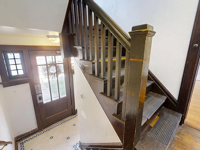 3704 Fairview Ave #2W — Photo 10