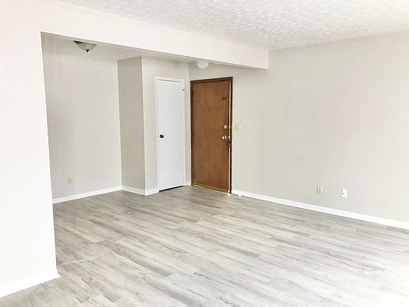 5th image of 4400 Kanawha Tpke APT 1A