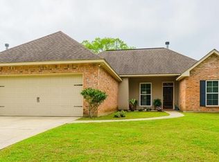 17289 Paddock Cir, Hammond, LA 70403