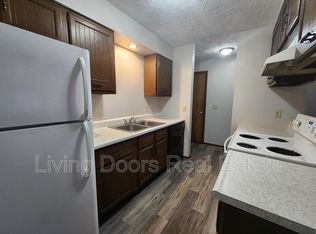 1215 A St #9, Lincoln, NE 68502