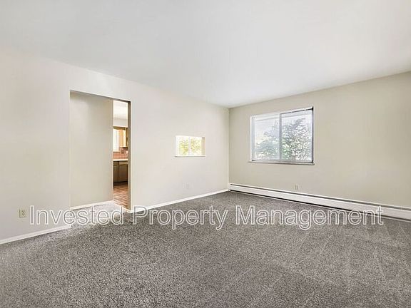 3rd image of 1142 W Ida Ave APT A