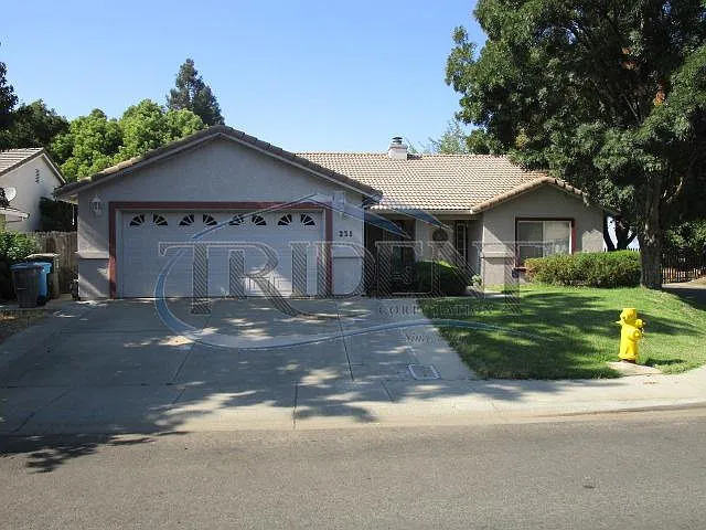 231 River Oaks Dr photo 1