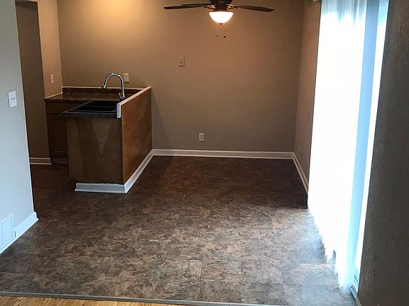 3rd image of 4419 Eastridge Dr