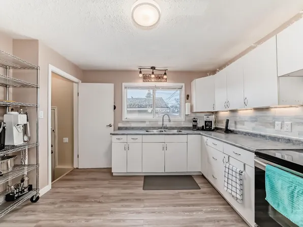 13519 118th Ave NW, Edmonton, AB T5L 2L9