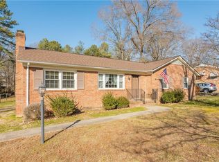 4740 Overlea Dr, Midlothian, VA 23112