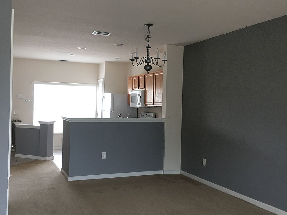 2nd image of 4822 SW 44th Cir