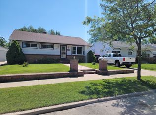 3616 S 82nd St, Milwaukee, WI 53220