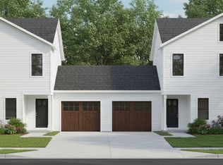 28 A Country Road, Fairfield, CT 06824