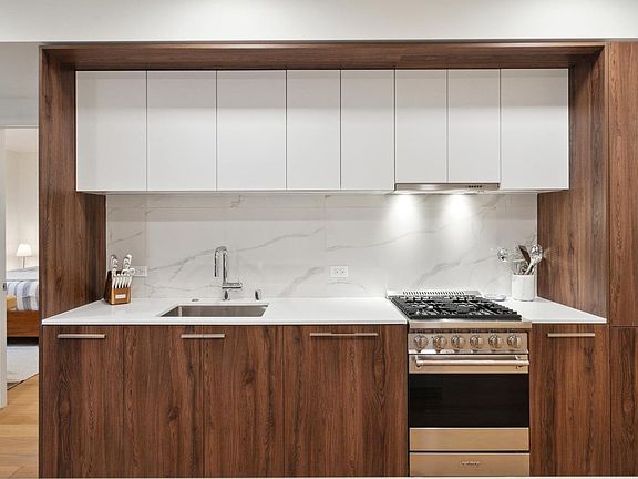 5th image of 1580 Pacific Ave #207