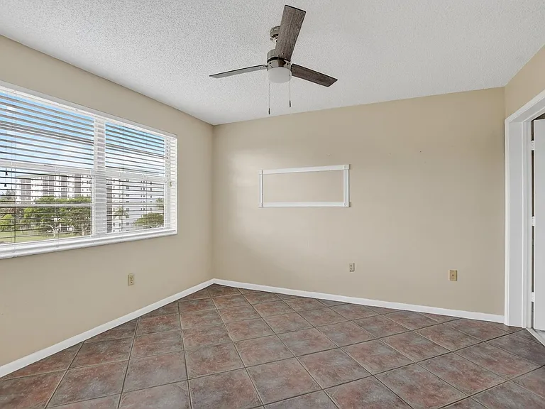 2236 N Cypress Bend Dr #508 — Photo 14