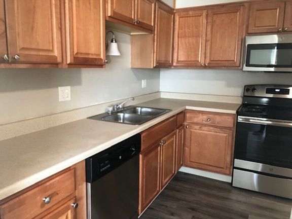 3rd image of 1909 S Depew St APT 11