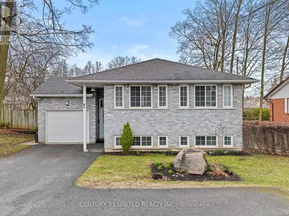 640 Brealey Dr #1, Peterborough, ON K9K 2M7