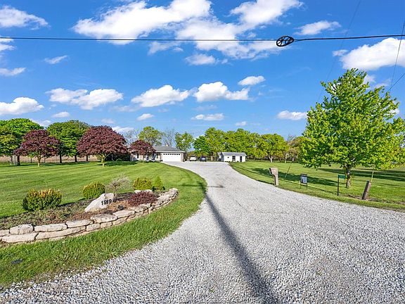 3rd image of 1919 Rochester Townline Rd