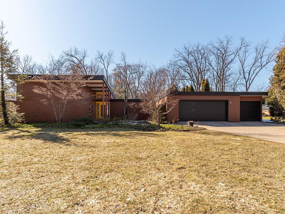 1st image of 2424 Londonderry Rd