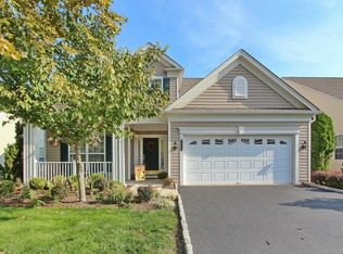 255 Longwood Ln, Somerset, NJ 08873