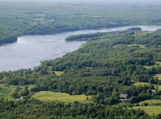 58 Crocker Rd, Pittston, ME 04345