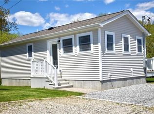 64 Burnside Ave #4, Narragansett, RI 02882