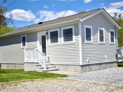 64 Burnside Ave #4, Narragansett, RI, 02882
