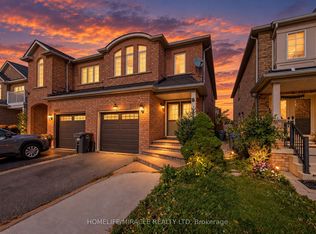5881 Delle Donne Dr, Mississauga, ON L5M7A2