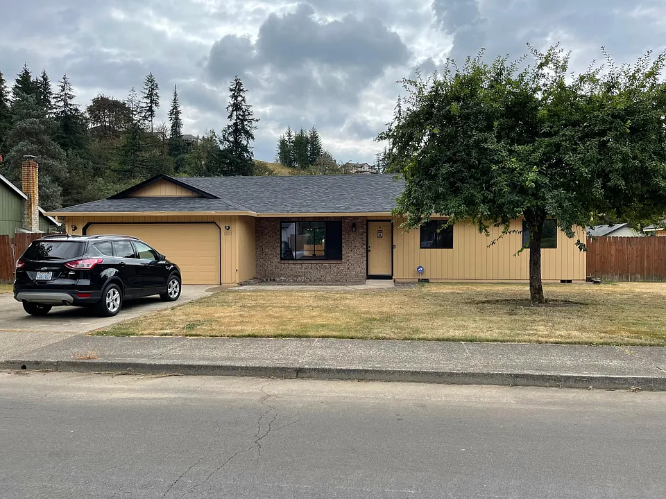 1315 NE 9th Way