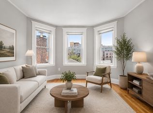 125 Park Dr APT 41, Boston, MA 02215