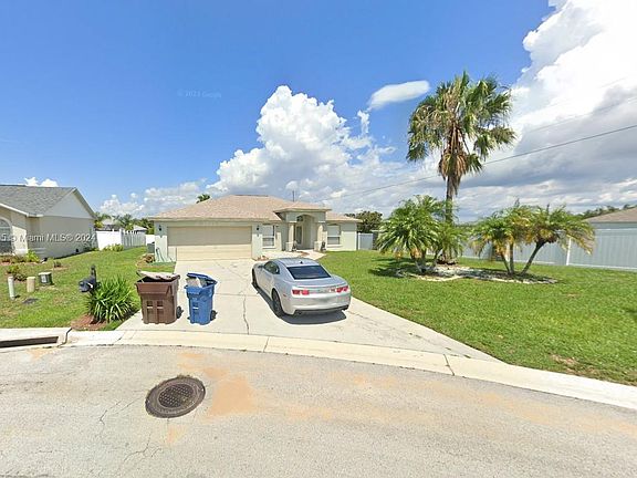 2nd image of 531 Monaco Dr