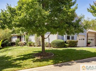 18 John Adams Ct #B, Monroe Township, NJ 08831